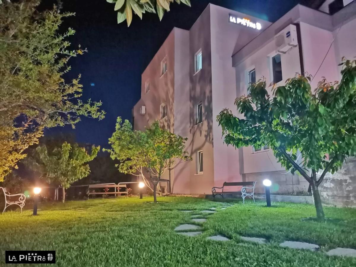 La Pietra Family Hotel Medjugorje Exterior photo