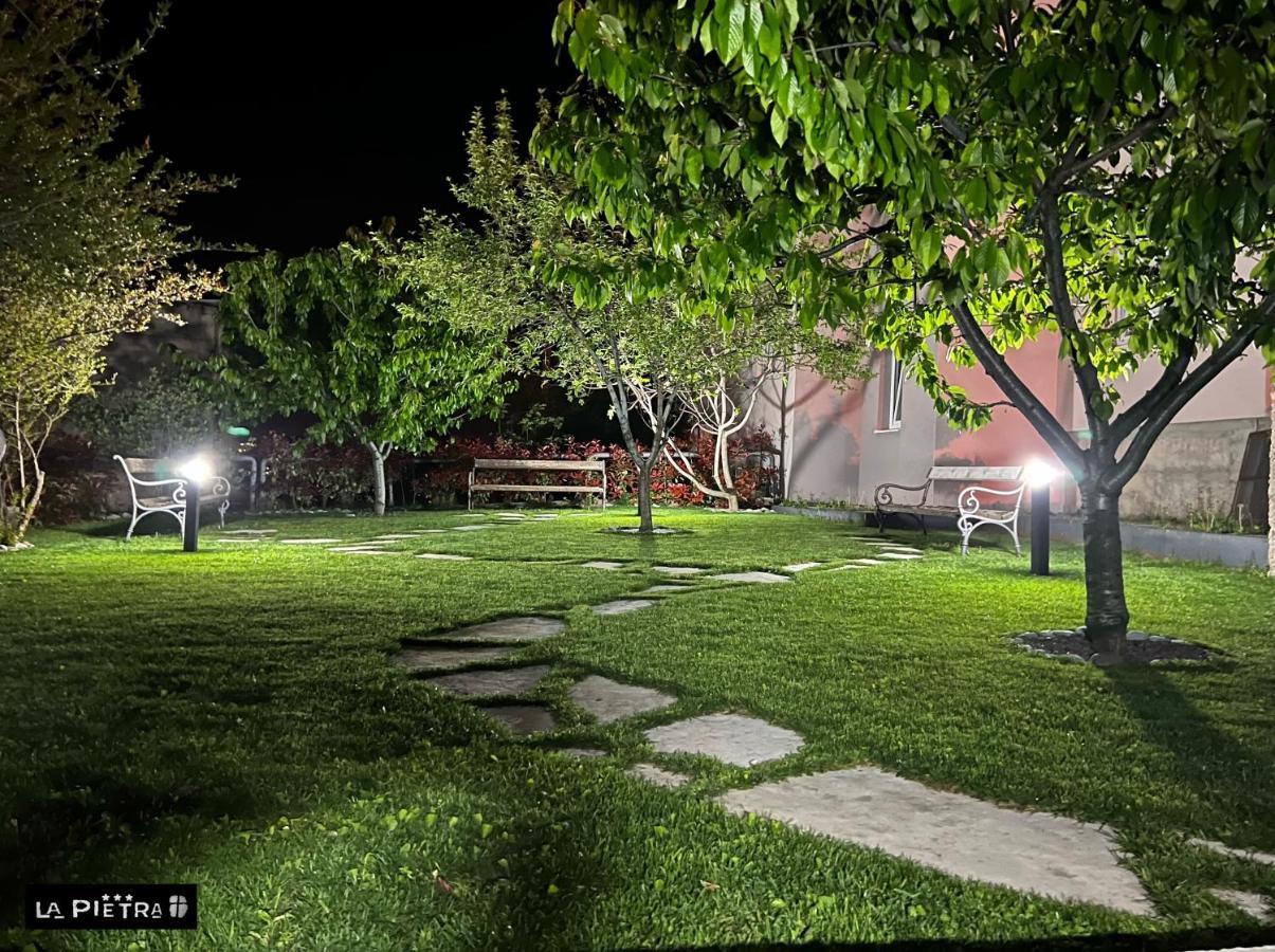 La Pietra Family Hotel Medjugorje Exterior photo