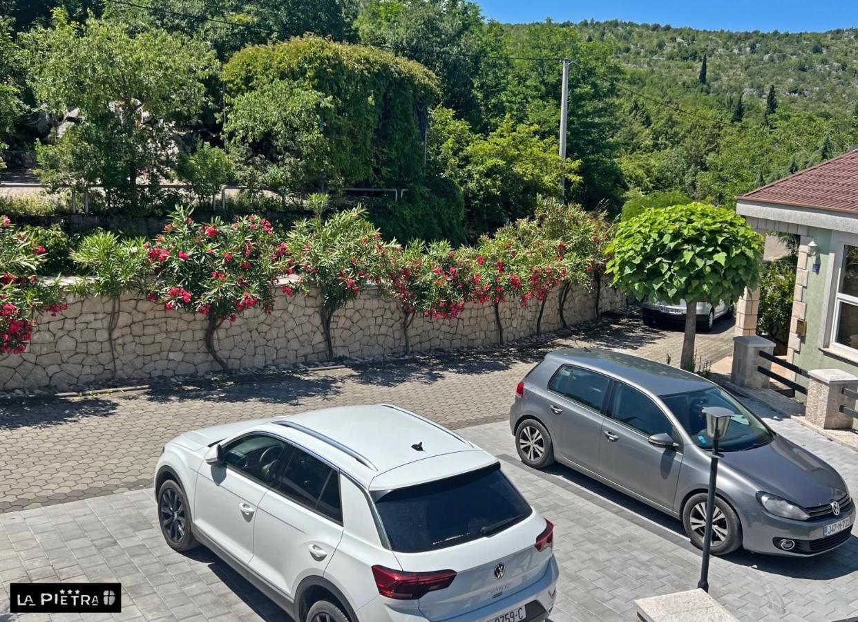 La Pietra Family Hotel Medjugorje Exterior photo